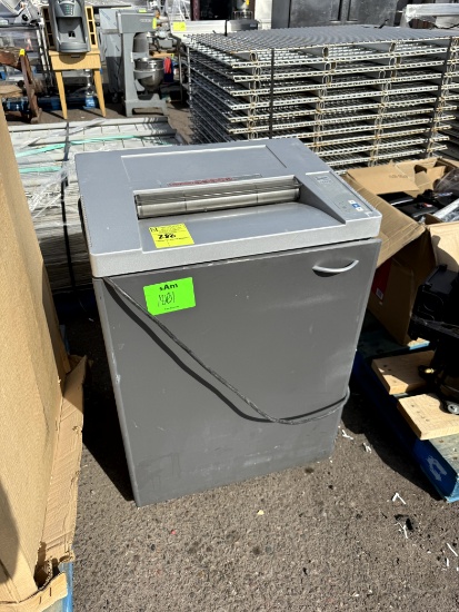 SHREDMASTER PAPER SHREDDER