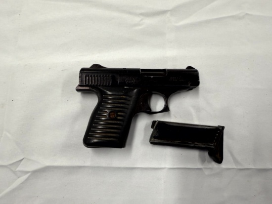 PISTOL, LORCIN L22, .22 CALIBER (USA), WITH