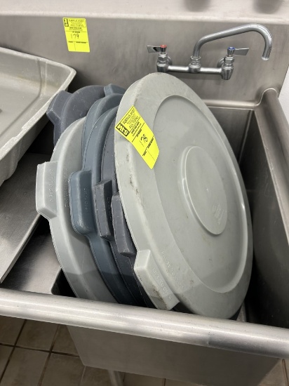 GROUP OF TRASH CAN LIDS