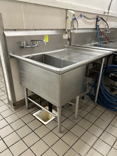 STAINLESS STEEL SINGLE BASIN SINK