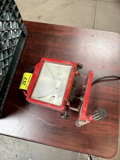WORK LIGHT