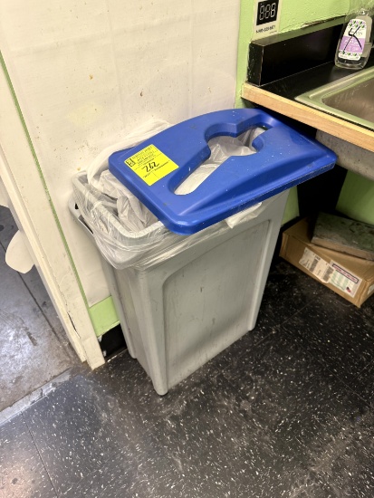 TRASH CAN