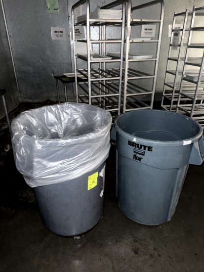 BRUTE TRASH CANS