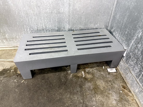 DUNNAGE RACK