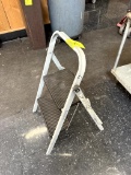 MINI STEP STOOL