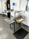 HEAT SEAL WRAPPING STATION
