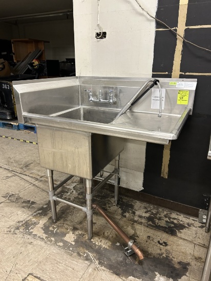 ADVANCE TABCO 1 COMPARTMENT SINK W/ LEFT SIDE SPLASH