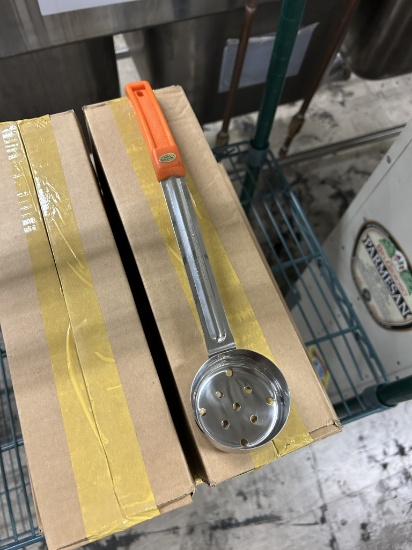 PERFORATED 20 OZ PORTION CONTROL LANDLES