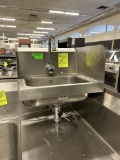 ADVANCE TABCO WALL MOUNT HAND SINK