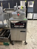 HENNY PENNY NATURAL GAS PRESSURE FRYER