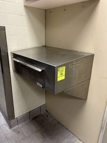 30IN X 20IN STAINLESS WALL MOUNT RECEIVING DESK