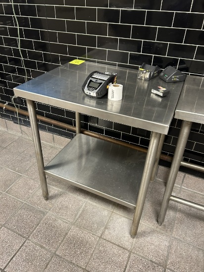 30IN X 24IN X 36IN STAINLESS STEEL TABLE