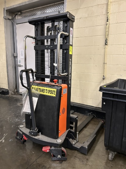 2021 NOBLELIFT SEMI-ELECTRIC WALKIE-STACKER