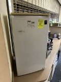 GE MINI FRIDGE