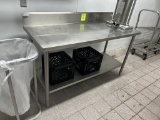 60IN X 24IN X 41IN STAINLESS STEEL TABLE W/ BACKSPLASH