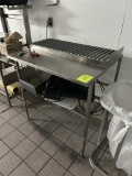 STAINLESS STEEL CONVEYOR TABLE