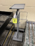 METAL BAG STAND