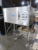 Howe ice storage bin