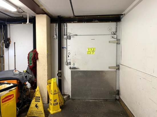 WALK IN FREEZER BOX