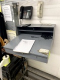 WALL MOUNT RECEIVING DESK