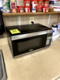 OSTER HOUSEHOLD MICROWAVE