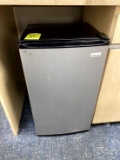 MAGIC CHEF MINI FRIDGE