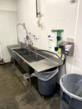 THREE COMPARTMENT STAINLESS STEEL SINK