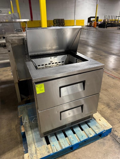 True refrigerated prep station