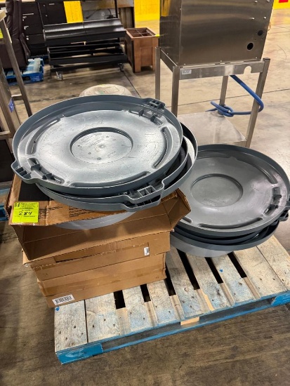 Pallet of trash lids varied sizes