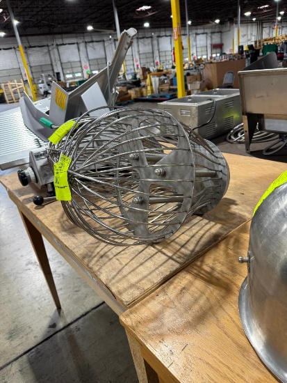 Large whisk attachment
