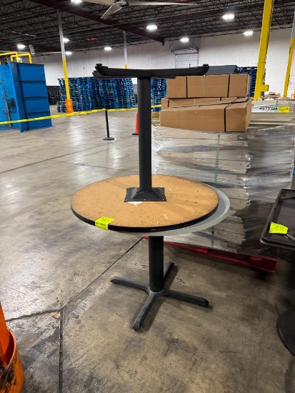 Round tables w/ metal base