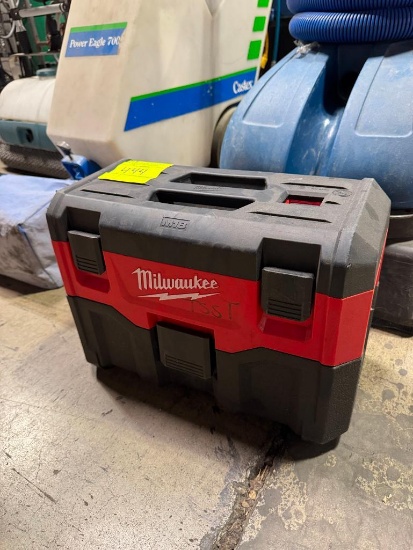 Milwaukee dry/wet vac