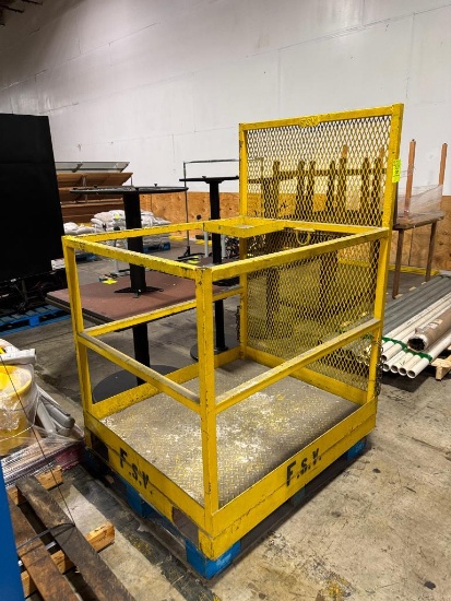 Lift basket