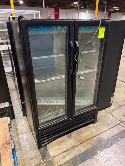 True two door merchandiser