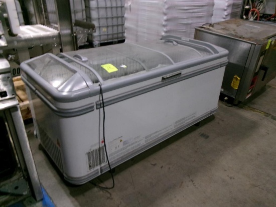 AHT portable freezer, self-contained