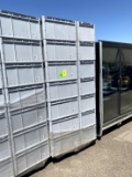 PALLET OF PLASTIC TOTES