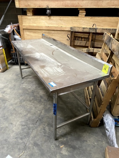 STAINLESS STEEL TABLE