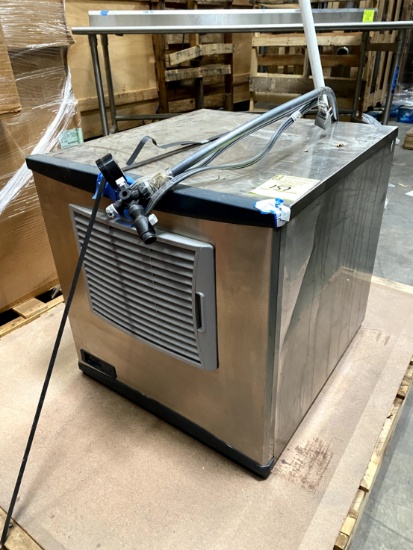 SCOTSMAN ICE FLAKER WITH BIN