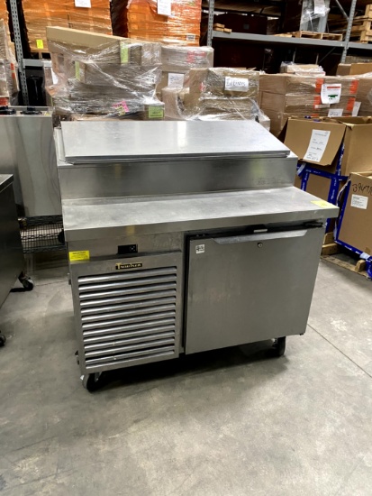 TRAULSEN REFRIGERATED PREP TABLE