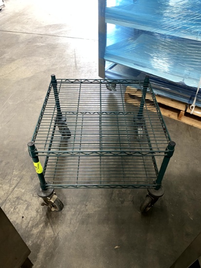 GREEN MINI METRO STAND