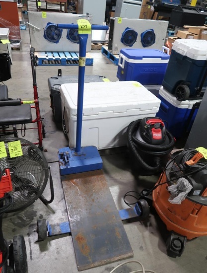 Flat hand truck