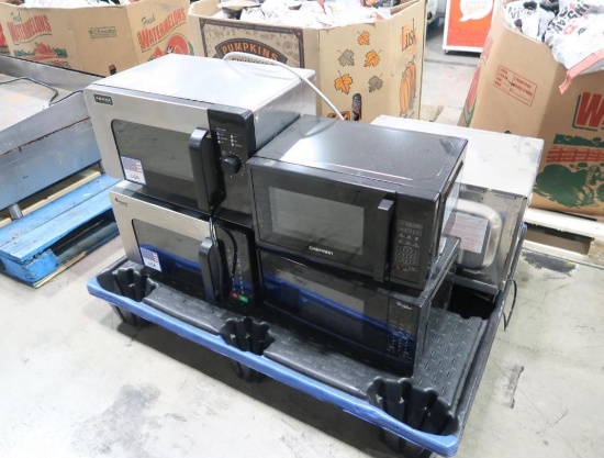 Pallet of microwaves