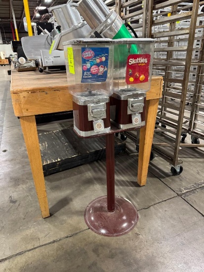 Candy dispenser