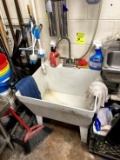 CLEANING STATION SINK
