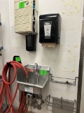 KNEE OPERATED HAND SINK