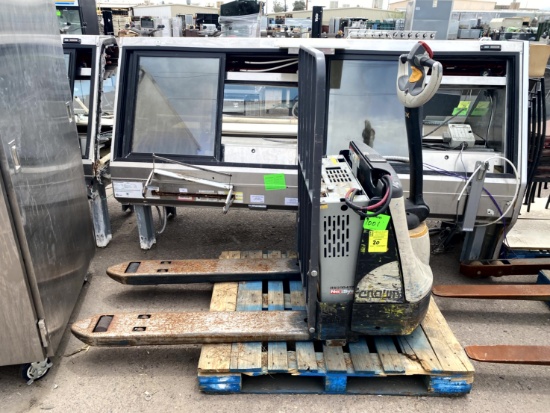 CROWN ELECTRIC PALLET JACK