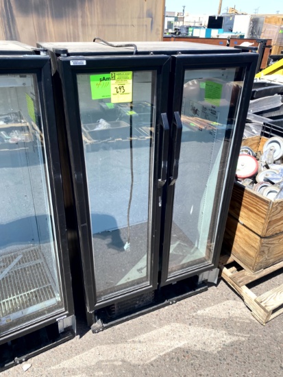 TRUE GLASS DOOR COOLER