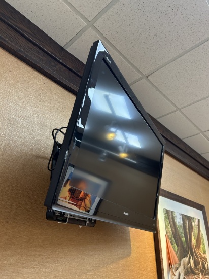 SHARP 40IN DISPLAY W/ WALL MOUNT
