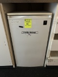 GE MINI FRIDGE