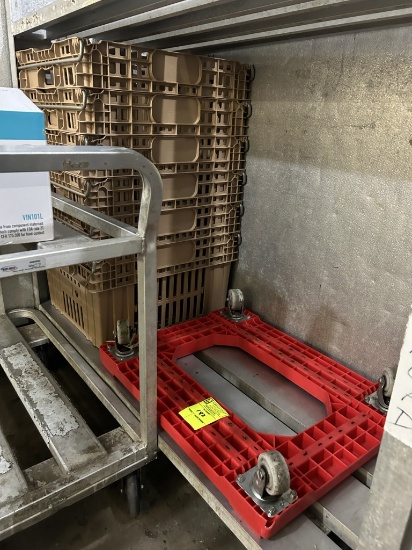 PLASTIC PRODUCE CRATES W/ FLOOR DOLLEY